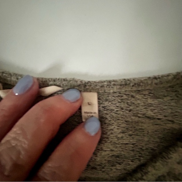 Soft Surroundings Heathered Gray Long Sleeve Sweater - Picture 3 of 4